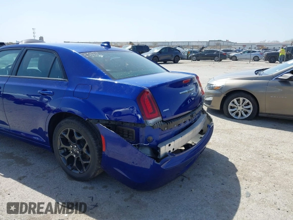 2020 Chrysler 300 S with VIN 2C3CCAGG6LH131564, listed as a IAAI auction lot 41830427 with 88,957 mi miles and . Bid and sale history available at DreamBid. Image 6.