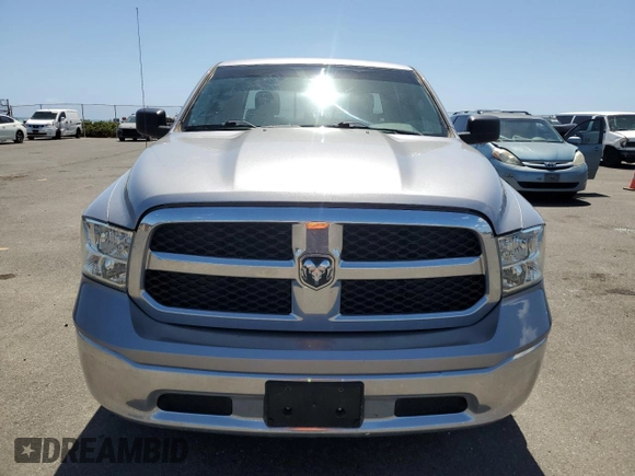 2019 Ram 1500 SLT z VIN 1C6RR6TTXKS727294, wystawiony jako Copart lot #47323325 z przebiegiem 60 514 mil mil oraz Szkoda całkowita • Salvage title. Historia ofert i sprzedaży dostępna na DreamBid. Obrazek 5.