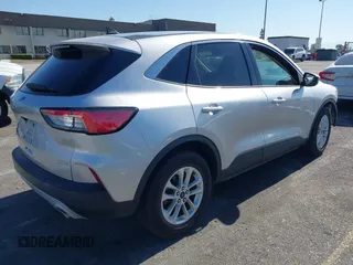 2020 Ford Escape SE с VIN 1FMCU0G60LUA78539, выставлен на аукционе IAAI как лот 42316567 с пробегом 39 384 миль миль и . История ставок и продаж доступна на DreamBid. Изображение 4.