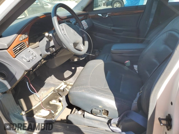 2002 Cadillac DeVille Limousine z VIN 1GEEH90Y72U550842, wystawiony jako Copart lot #52629735 z przebiegiem Nie podano mil oraz Szkoda całkowita • Salvage title. Historia ofert i sprzedaży dostępna na DreamBid. Obrazek 7.