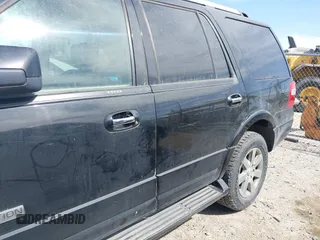 2008 Ford Expedition Limited с VIN 1FMFU19538LA87045, выставлен на аукционе IAAI как лот 41789089 с пробегом 235 314 миль миль и . История ставок и продаж доступна на DreamBid. Изображение 16.