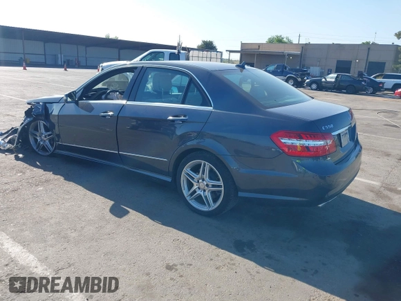 2011 Mercedes-Benz E 550 Luxury с VIN WDDHF9AB3BA423048, выставлен на аукционе IAAI как лот 42164692 с пробегом 79 823 миль миль и . История ставок и продаж доступна на DreamBid. Изображение 3.