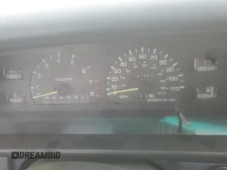 1995 Toyota T100 DX z VIN JT4VD12E5S0002399, wystawiony jako Copart lot #50703005 z przebiegiem 381 083 mil mil oraz Szkody całkowita. Historia ofert i sprzedaży dostępna na DreamBid. Obrazek 9.