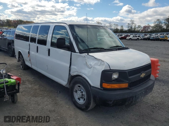 2016 Chevrolet Express Passenger LS with VIN 1GAZGNFF7G1319968, listed as a Copart auction lot 75911024 with 45,043 mi miles and Salvage title. Bid and sale history available at DreamBid. Image 4.