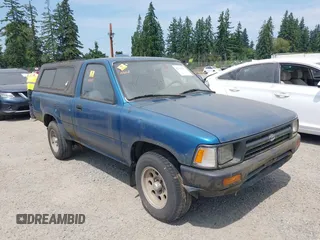 1994 Toyota Pickup z VIN 4TARN81A8RZ249097, wystawiony jako IAAI lot #42521937 z przebiegiem 176 960 mil mil oraz . Historia ofert i sprzedaży dostępna na DreamBid. Obrazek 1.