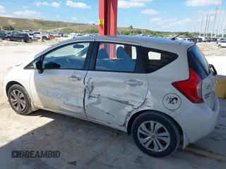 2015 Nissan Note SV z VIN 3N1CE2CP1FL361772, wystawiony jako IAAI lot #42042941 z przebiegiem 87 329 mil mil oraz . Historia ofert i sprzedaży dostępna na DreamBid. Obrazek 14.