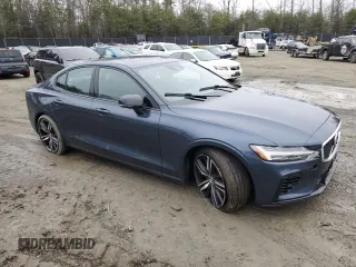 2019 Volvo S60 R-Design with VIN 7JRBR0FM3KG017556, listed as a Copart auction lot 40569944 with 29,744 mi miles. Bid and sale history available at carsss.com. Image 4.