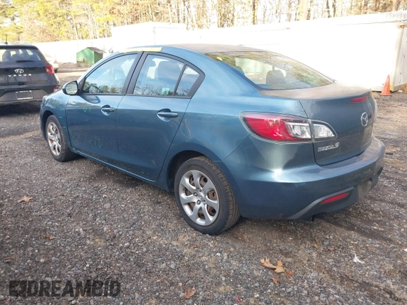 2011 Mazda Mazda3 i Sport with VIN JM1BL1UG8B1403184, listed as a IAAI auction lot 41647007 with 169,702 mi miles. Bid and sale history available at carsss.com. Image 3.