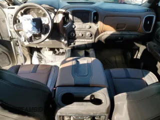 2021 Chevrolet Silverado 3500HD High Country with VIN 1GC4YVEY3MF135272, listed as a Copart auction lot 81299644 with Not Provided miles and Salvage Title. Bid and sale history available at carsss.com. Image 8.