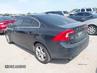 2015 Volvo S60 T5 Drive-E Premier with VIN YV126MFK6F1340578, listed as a IAAI auction lot 42047911 with 111,762 mi miles. Bid and sale history available at carsss.com. Image 3.