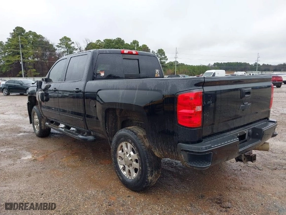 2017 Chevrolet Silverado 2500HD LT with VIN 1GC1KVEY9HF111035, listed as a IAAI auction lot 41470279 with 155,494 mi miles. Bid and sale history available at carsss.com. Image 3.