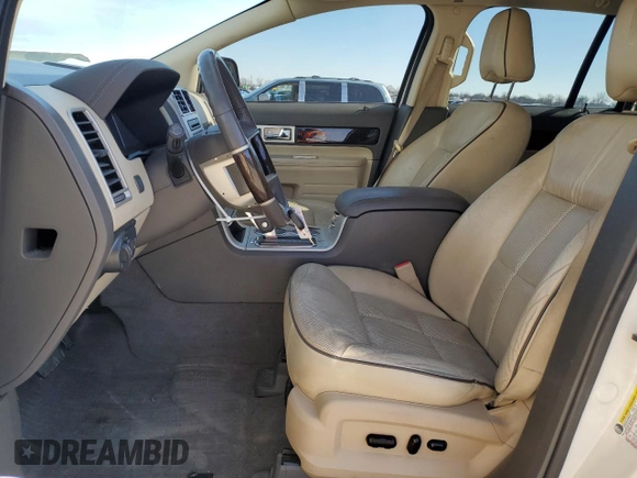 2008 Lincoln MKX with VIN 2LMDU68C38BJ34390, listed as a Copart auction lot 42412075 with 136,576 mi miles and Salvage Title. Bid and sale history available at DreamBid. Image 7.