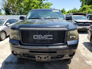 2007 GMC Sierra Denali z VIN 2GTEK638271695441, wystawiony jako Copart lot #57861314 z przebiegiem 233 123 mil mil oraz Szkody całkowita. Historia ofert i sprzedaży dostępna na DreamBid. Obrazek 5.
