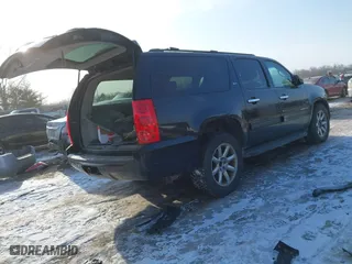 2013 GMC Yukon XL SLT with VIN 1GKS1KE06DR235597, listed as a IAAI auction lot 41315573 with 277,634 mi miles. Bid and sale history available at carsss.com. Image 4.
