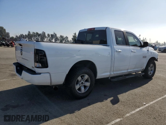 2018 Ram 1500 SLT z VIN 1C6RR6GG1JS317639, wystawiony jako Copart lot #83449814 z przebiegiem 103 022 mil mil oraz Szkoda całkowita • Salvage title. Historia ofert i sprzedaży dostępna na DreamBid. Obrazek 3.