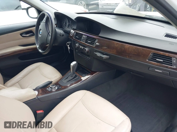 2011 BMW 3 Series 328i with VIN WBAPH5C55BA444514, listed as a IAAI auction lot 42127810 with 148,622 mi miles and . Bid and sale history available at carsss.com. Image 5.