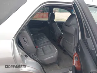 2005 Acura MDX with VIN 2HNYD18225H535783, listed as a IAAI auction lot 41538976 with 192,695 mi miles. Bid and sale history available at carsss.com. Image 8.
