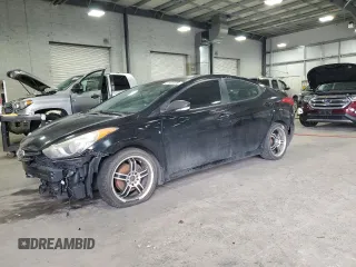 2012 Hyundai Elantra GLS z VIN KMHDH4AE3CU305447, wystawiony jako Copart lot #57603635 z przebiegiem 181 786 mil mil oraz Czysty tytuł • Clean title. Historia ofert i sprzedaży dostępna na DreamBid. Obrazek 1.