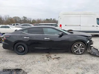 2020 Nissan Maxima SL with VIN 1N4AA6DV7LC376424, listed as a IAAI auction lot 41396571 with 72,268 mi miles. Bid and sale history available at carsss.com. Image 13.