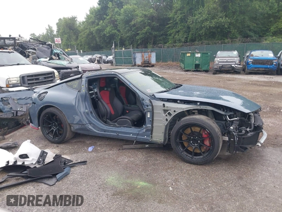 2024 Nissan Z Nismo with VIN JN1BZ4CH9RM360447, listed as a IAAI auction lot 42457597 with 9,723 mi miles and . Bid and sale history available at DreamBid. Image 14.