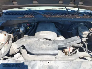 2003 Chevrolet Tahoe LT with VIN 1GNEC13Z33R190168, listed as a IAAI auction lot 41858522 with 359,289 mi miles. Bid and sale history available at carsss.com. Image 10.