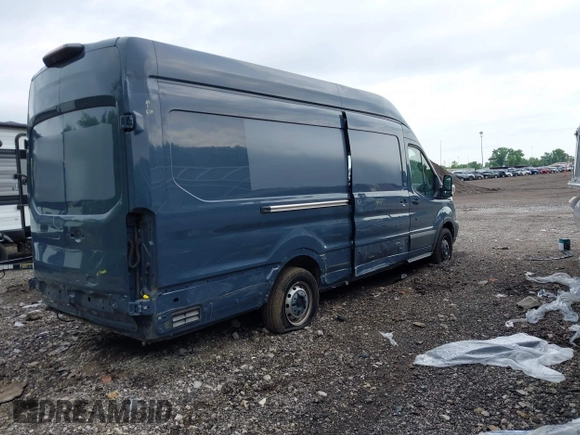 2019 Ford Transit with VIN 1FTYR3XM5KKB49658, listed as a IAAI auction lot 42262878 with 74,645 mi miles and . Bid and sale history available at DreamBid. Image 4.