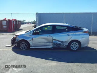 2016 Toyota Prius Two with VIN JTDKBRFU7G3529309, listed as a IAAI auction lot 41737308 with 116,848 mi miles. Bid and sale history available at carsss.com. Image 14.
