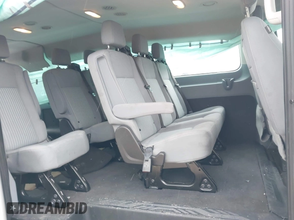 2019 Ford Transit Passenger XL with VIN 1FBZX2YM8KKA48539, listed as a IAAI auction lot 41391558 with 91,777 mi miles. Bid and sale history available at carsss.com. Image 8.