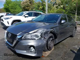 2020 Nissan Altima S with VIN 1N4BL4BV5LC160772, listed as a IAAI auction lot 42009543 with 131,583 mi miles and . Bid and sale history available at DreamBid. Image 17.