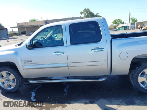 2010 Chevrolet Silverado 1500 LT with VIN 3GCRCSE02AG163989, listed as a IAAI auction lot 42111090 with 158,921 mi miles and . Bid and sale history available at DreamBid. Image 15.