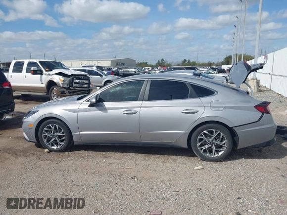 2023 Hyundai Sonata SEL z VIN KMHL64JA4PA272481, wystawiony jako IAAI lot #41814886 z przebiegiem 29 263 mil mil oraz . Historia ofert i sprzedaży dostępna na DreamBid. Obrazek 14.