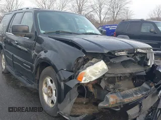 2005 Lincoln Navigator Luxury with VIN 5LMFU28535LJ11344, listed as a IAAI auction lot 41469627 with 177,036 mi miles. Bid and sale history available at carsss.com. Image 6.