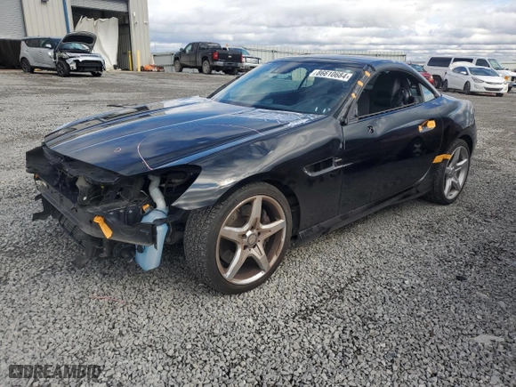 2016 Mercedes-Benz SLK with VIN WDDPK3JA5GF122710, listed as a Copart auction lot 86610684 with 91,621 mi miles and Salvage Title. Bid and sale history available at carsss.com. Image 1.