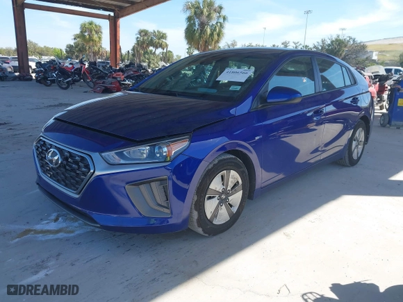 2020 Hyundai Ioniq Hybrid Blue with VIN KMHC65LC8LU241795, listed as a IAAI auction lot 41806566 with 63,774 mi miles. Bid and sale history available at carsss.com. Image 18.