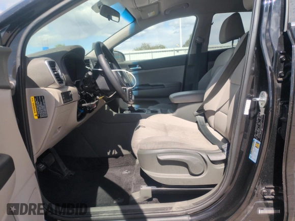 2017 Kia Sportage LX z VIN KNDPMCAC3H7156999, wystawiony jako Copart lot #54915525 z przebiegiem 62 909 mil mil oraz Szkoda całkowita • Salvage title. Historia ofert i sprzedaży dostępna na DreamBid. Obrazek 7.