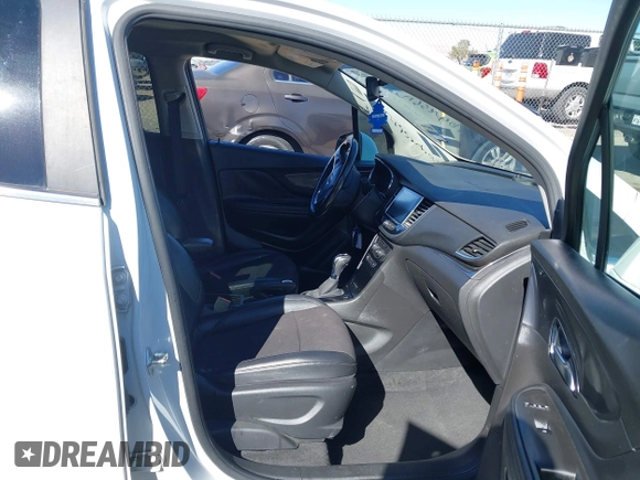 2020 Buick Encore Preferred with VIN KL4CJASB3LB028117, listed as a IAAI auction lot 41667321 with 94,718 mi miles. Bid and sale history available at carsss.com. Image 5.