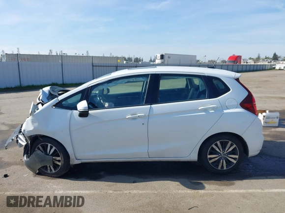 2018 Honda Fit EX-L with VIN 3HGGK5H90JM727180, listed as a IAAI auction lot 41610155 with 180,020 mi miles. Bid and sale history available at carsss.com. Image 15.