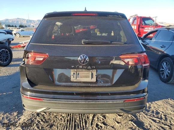 2022 Volkswagen Tiguan S with VIN 3VV1B7AX9NM117827, listed as a Copart auction lot 79963504 with 42,546 mi miles and Salvage Title. Bid and sale history available at carsss.com. Image 6.