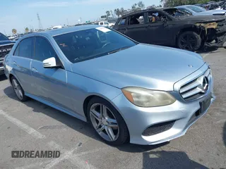 2014 Mercedes-Benz E 350 Sport z VIN WDDHF5KB6EA807269, wystawiony jako IAAI lot #42509036 z przebiegiem 120 451 mil mil oraz . Historia ofert i sprzedaży dostępna na DreamBid. Obrazek 1.