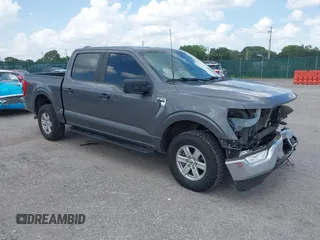 2022 Ford F-150 XL with VIN 1FTFW1E52NKE45936, listed as a IAAI auction lot 42579337 with 104,565 mi miles and . Bid and sale history available at DreamBid. Image 1.