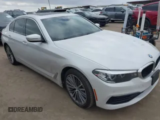 2019 BMW 5 Series 530i xDrive with VIN WBAJA7C51KG912614, listed as a IAAI auction lot 41516131 with 91,022 mi miles. Bid and sale history available at carsss.com. Image 1.