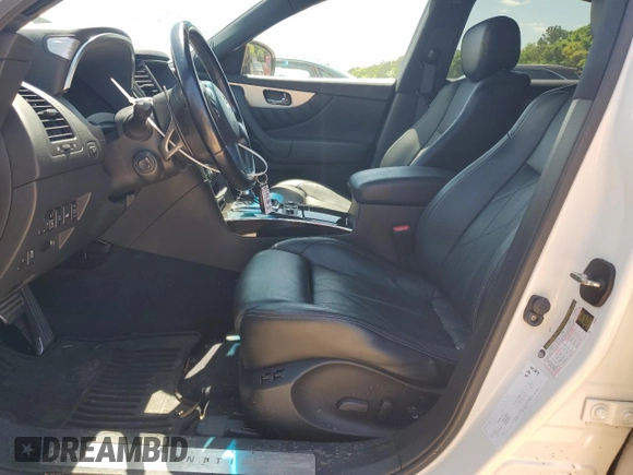 2015 Infiniti QX70 z VIN JN8CS1MW5FM481185, wystawiony jako Copart lot #52884555 z przebiegiem Nie podano mil oraz Szkoda całkowita • Salvage title. Historia ofert i sprzedaży dostępna na DreamBid. Obrazek 7.