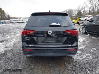 2019 Volkswagen Tiguan SE with VIN 3VV3B7AX2KM196407, listed as a IAAI auction lot 40993730 with 86,904 mi miles. Bid and sale history available at carsss.com. Image 16.