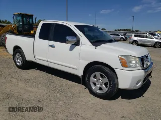 2004 Nissan Titan SE z VIN 1N6AA06A54N529628, wystawiony jako Copart lot #61020005 z przebiegiem 258 224 mil mil oraz Czysty tytuł • Clean title. Historia ofert i sprzedaży dostępna na DreamBid. Obrazek 4.
