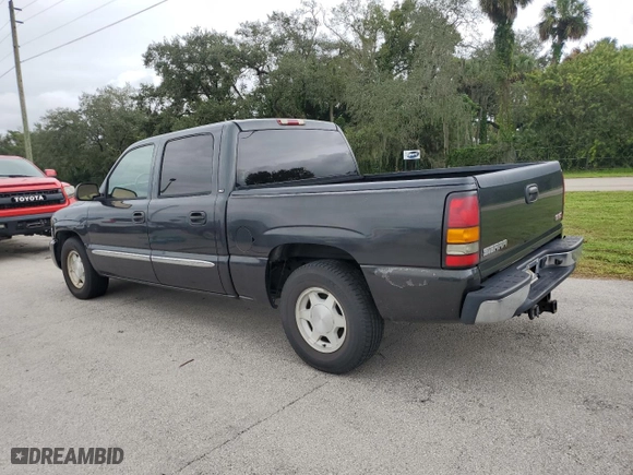 2004 GMC Sierra 1500 Crew Cab SLE with VIN 2GTEC13T341357367, listed as a Copart auction lot 74009444 with NaN miles and Salvage Title. Bid and sale history available at carsss.com. Image 2.
