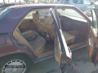 1987 Mercedes-Benz 190 z VIN WDBDB26D9HF306901, wystawiony jako IAAI lot #42018142 z przebiegiem 190 364 mil mil oraz . Historia ofert i sprzedaży dostępna na DreamBid. Obrazek 8.