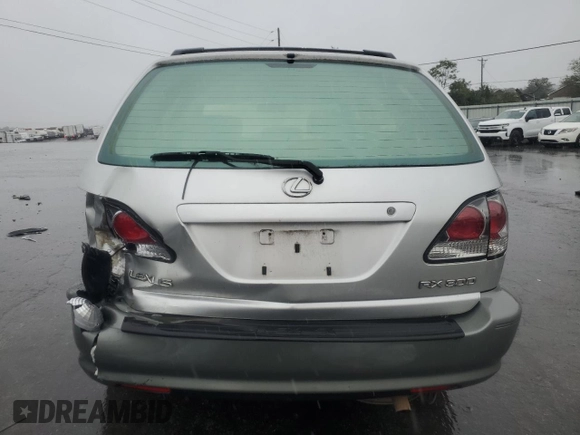 2002 Lexus RX 300 with VIN JTJHF10UX20239372, listed as a Copart auction lot 72798654 with 229,004 mi miles and Clean Title. Bid and sale history available at carsss.com. Image 6.