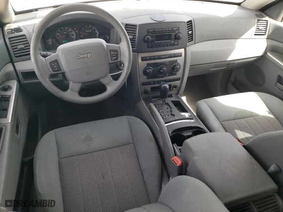 2005 Jeep Grand Cherokee Laredo with VIN 1J4HR48N55C600173, listed as a Copart auction lot 49164965 with 84,100 mi miles and Salvage Title. Bid and sale history available at carsss.com. Image 8.
