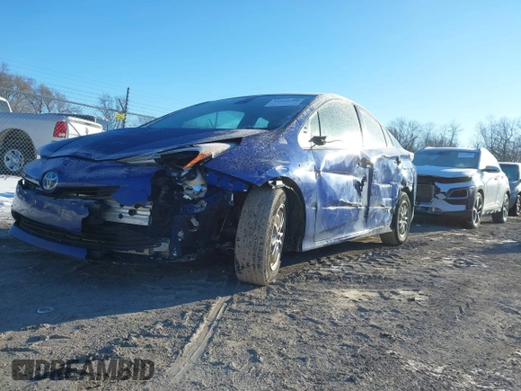2018 Toyota Prius Two with VIN JTDKBRFU4J3597557, listed as a IAAI auction lot 41628706 with 141,555 mi miles. Bid and sale history available at carsss.com. Image 6.