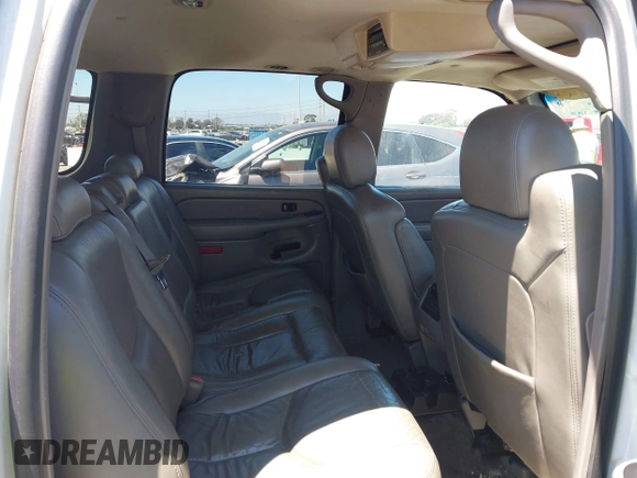 2005 Chevrolet Suburban LS with VIN 1GNEC16Z75J206837, listed as a IAAI auction lot 42826024 with 219,805 mi miles and . Bid and sale history available at DreamBid. Image 8.